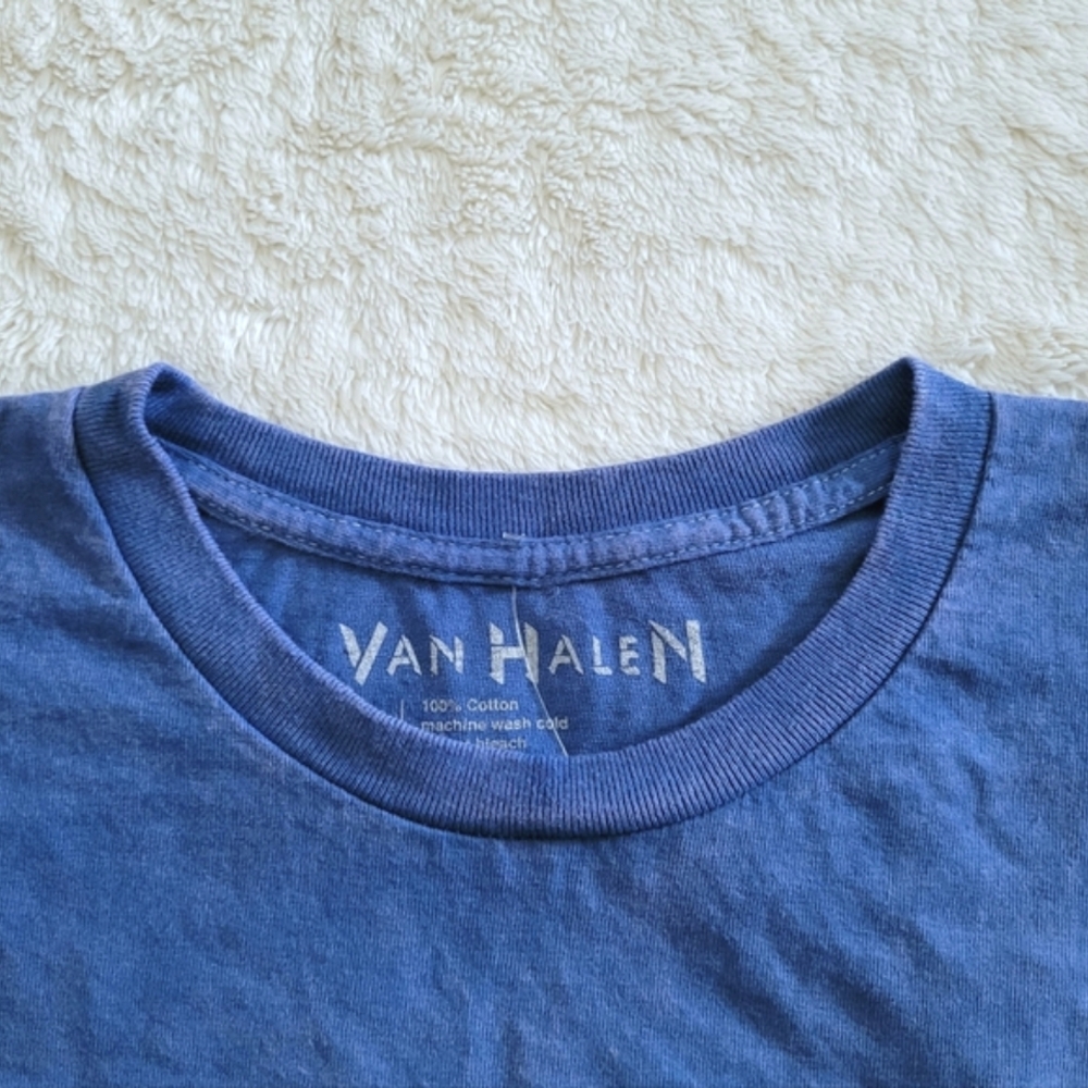 Van Halen🎶 "Tour of N. America World🌎 Vacation Tour 1979" Graphic Tee👕 - NWT - Picture 4 of 10
